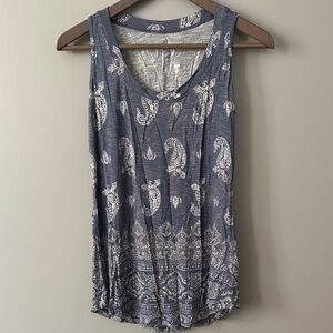 24/7 Maurices Paisley Print Blue and White Sleeveless Tank Top